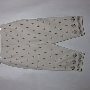 * 4/$25 Talbots Petites women's capri pants size 10 P